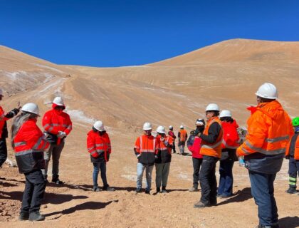Con una visita, la comunidad de Alto del Carmen verifica de primera mano la realidad del Cierre de Pascua